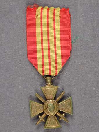 Mil- Croix de guerre 39/45 - ruban Giraud 