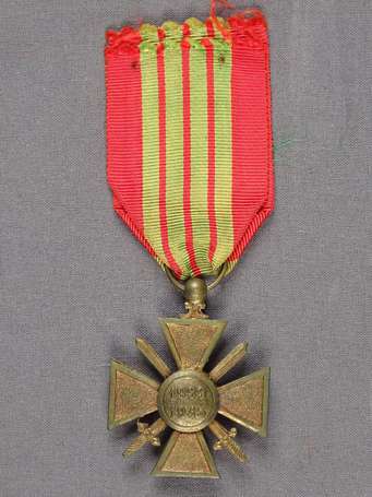 Mil- Croix de guerre 39/45 - ruban Giraud 