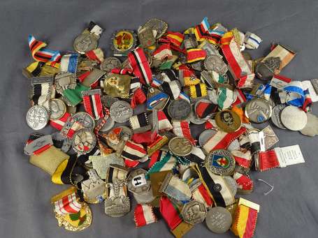 divers - Lot d'environ 100 médailles suisses , bel