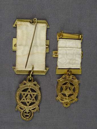 civ - 2 médailles de la franc maçonnerie 