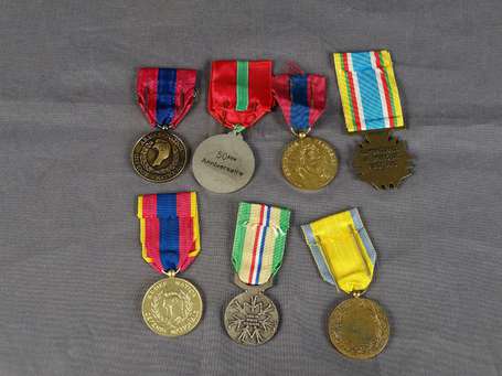 Lot de médailles militaires dont combattant de 