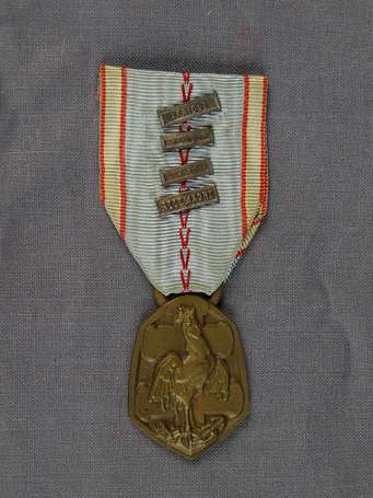 France - Médailles commémorative 39/45 avec 4 