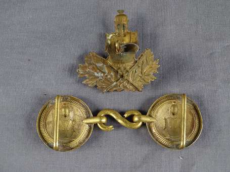 IIIeme rep - Insigne de shako , Génie , on y joint