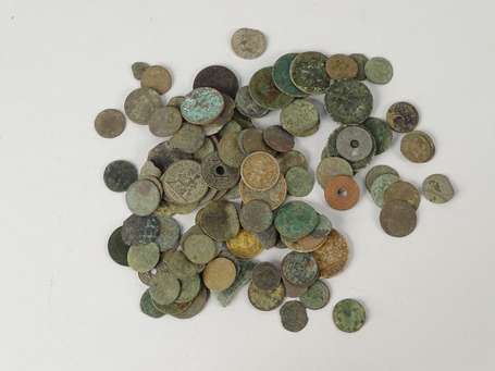 Un petit lot de monnaies de fouilles antiques à 