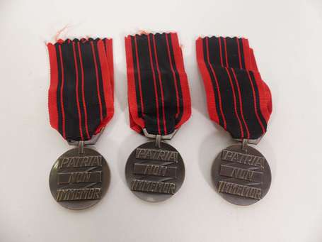 Mil - 3 médailles de la résistance - état neuf