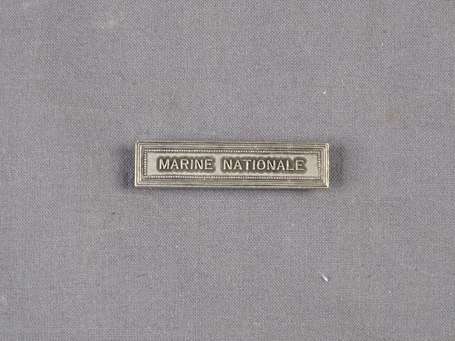 Mil - 22 barrettes de la marine - diverses 