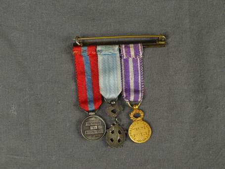 Mini-Barrette de miniatures avec 3 médailles 