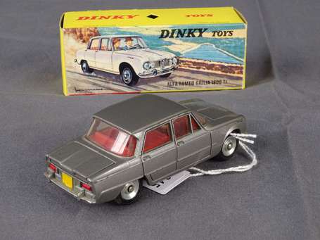 Dinky toys -  Alfa Romeo, couleur gris - neuf en 