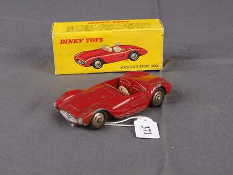 Dinky toys - Maserati sport 2000 - état moyen en 