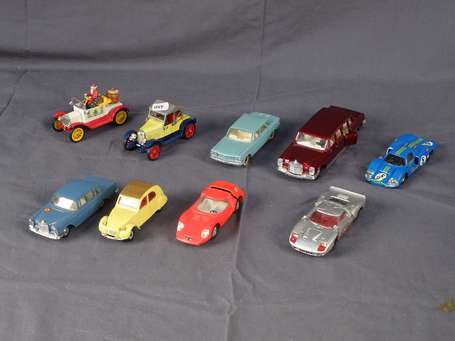 Dinky toys - Lot de 9 voitures - bel état d'usage