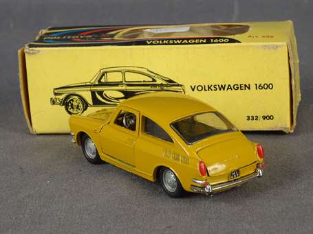 Politoys - VW 1600 - couleur moutarde,  neuf en 