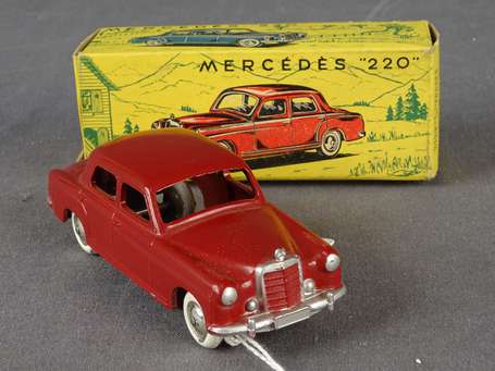 Cij - Mercedes 220 - couleur bordeau , neuf en 