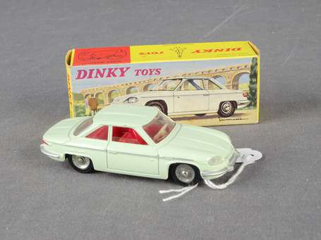 Dinky toys France - Panhard 24 ct, couleur verte 