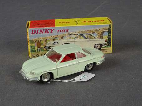 Dinky toys France - Panhard 24 ct, couleur verte 