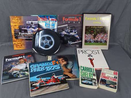 Lot de livres sur la voiture , dont F1 