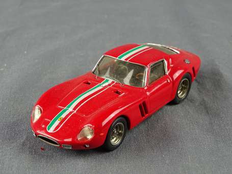 KIT - Ferrari  GTO , fabricant  Nostagia /AMR, 