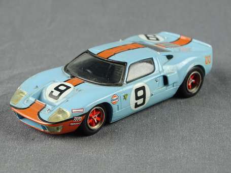 KIT - Ford GT 40 N° 9, fabricant Records, finition
