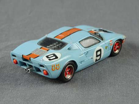 KIT - Ford GT 40 N° 9, fabricant Records, finition