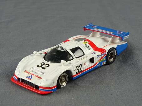 KIT - Aston Martin N° 32 - LM 1982 , Fabricant 