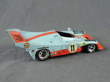 KIT - Gulf CR8 N° 11 - LM 1975 - Fabricant Team T,