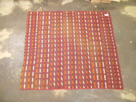 Kilim Verneh (chaine et trame en laine), Iran, 