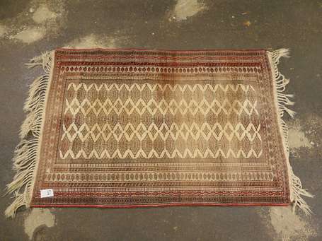 Tapis Turkmène (chaine, trame et velours en 