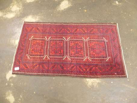 Tapis Turkmène (chaine, trame et velours en laine.