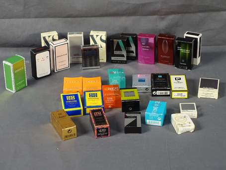 Divers parfumeurs : lot d'environ 30 miniatures 