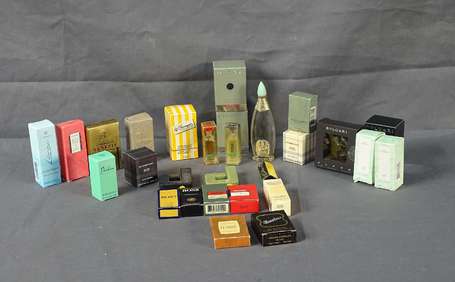 Divers parfumeurs : lot d'environ 30 miniatures 