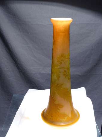 GALLE Emile - Important Vase fuselé verre 