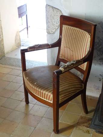 Fauteuil directoire en bois fruitier