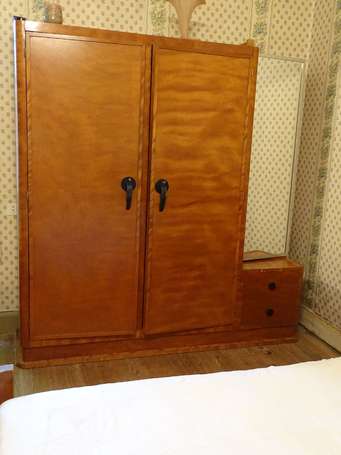 Ensemble de chambre à coucher circa 40