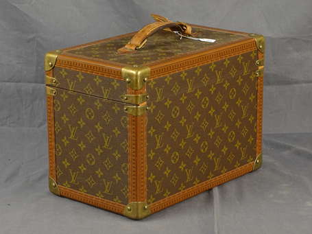 VUITTON - Vanity case en toile monogram et cuir 