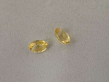 2 citrines, taille ovale. 2,19 cts