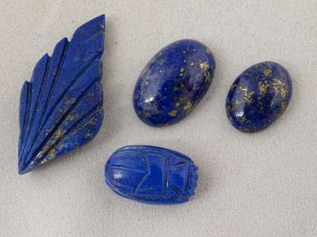 4 Lapis-Lazulis : 2 taille cabochon de 5,15 cts et