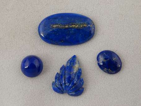 4 Lapis-Lazulis : 3 taille cabochon de 1,26cts, 