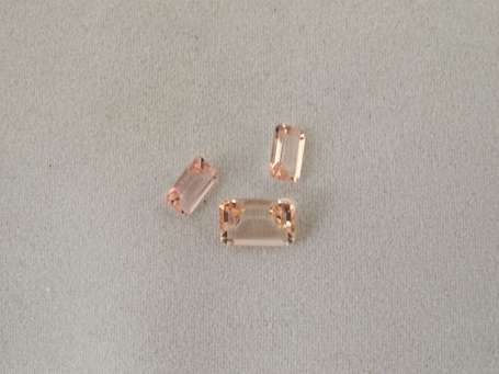 3 tourmalines roses, taille rectangle. 2,37 cts