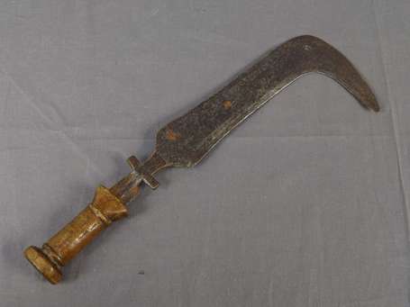Rare et ancien couteau de guerrier de type 