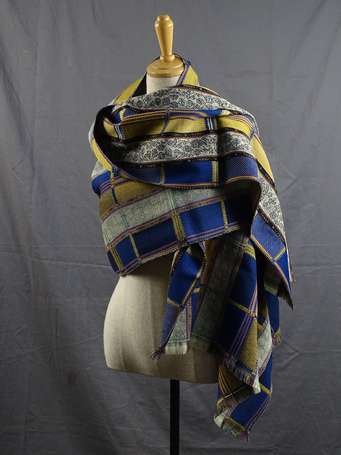 KENZO - Etole en lainage jaune bleu à motif floral