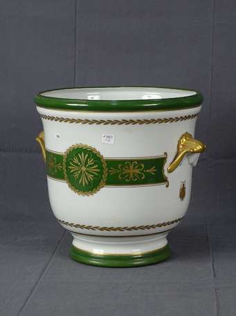 Important cache-pot en porcelaine, décor vert et 