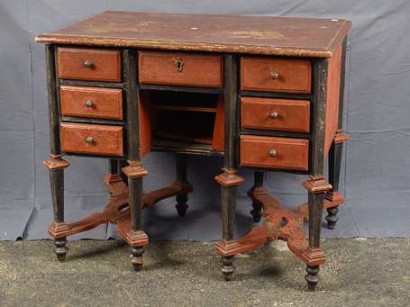 Bureau Mazarin en bois laqué rouge et noir, il 