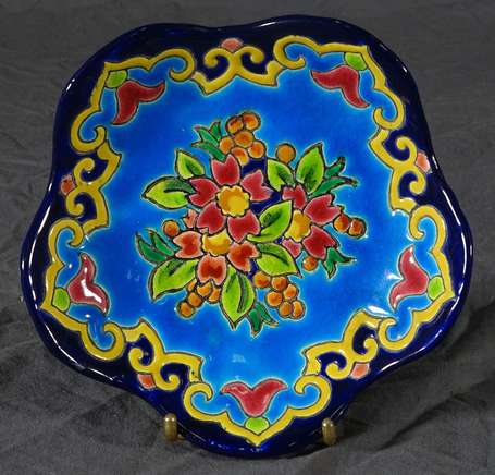 LONGWY - Coupelle polylobée à décor floral en 