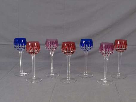 SAINT-LOUIS - 7 verres Roemer en cristal doublé de