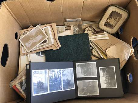 un Carton de Photos anciennes , à trier