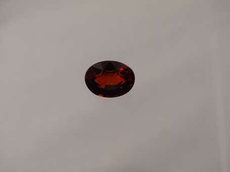 Grenat spessartite taille ovale 4.90 cts