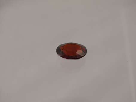 Grenat spessartite taille ovale 4.90 cts