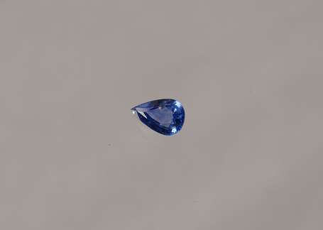 Saphir taille poire 0.70 ct « cornflower blue »