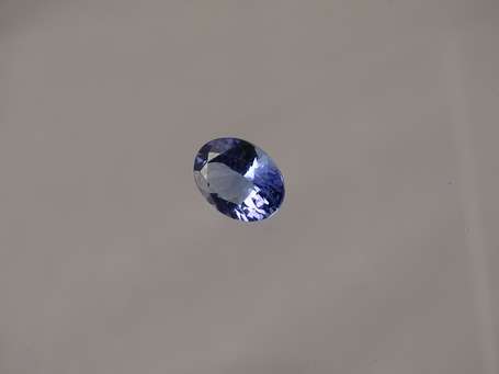 Belle Tanzanite ovale de 2,57 carats