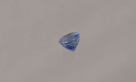 Saphir taille poire 1.55 ct « cornflower blue »