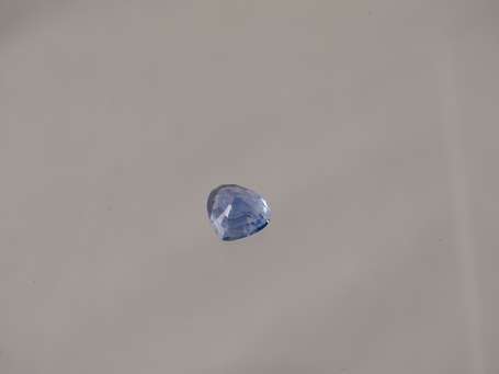 Saphir taille poire 1.55 ct « cornflower blue »